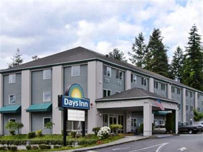 Days Inn By Wyndham Seattle Aurora Shoreline Exterior photo